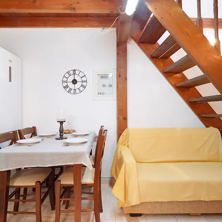 شقة Traditional House Lygia *